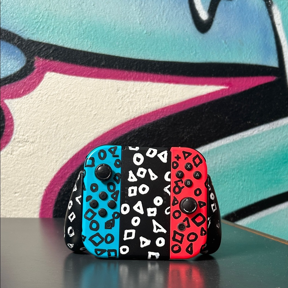 Custom Nintendo Blue and Red Patterned Controller - Picture 1 of 7